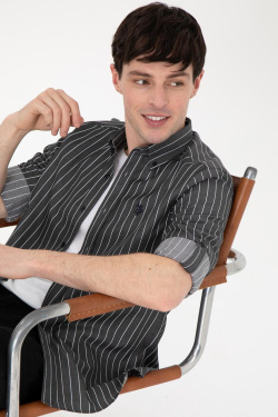 Karpier Markalar  Black Shirt