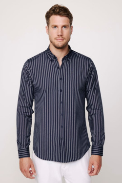 Beýleki markalar  Black Shirt