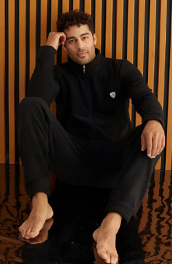 Beýleki markalar  Black Pyjamas