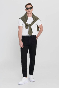 Beýleki markalar  Black Trousers